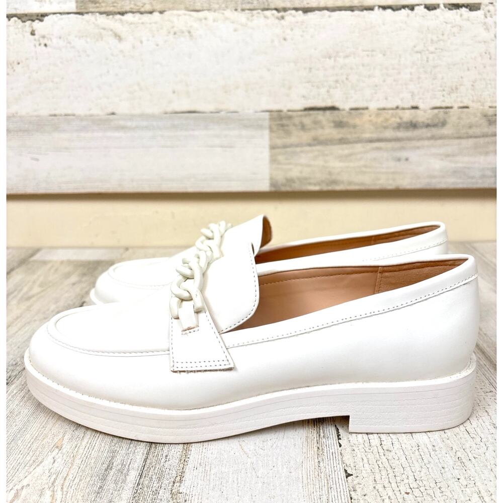 Marc Fisher Womens 9.5 White Platform Oxford Loafers Casual Chic Luxe Shoe